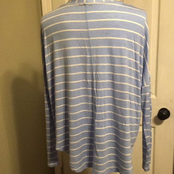 Blouse by A.n.a Size Petite Medium - Picture 3 of 6